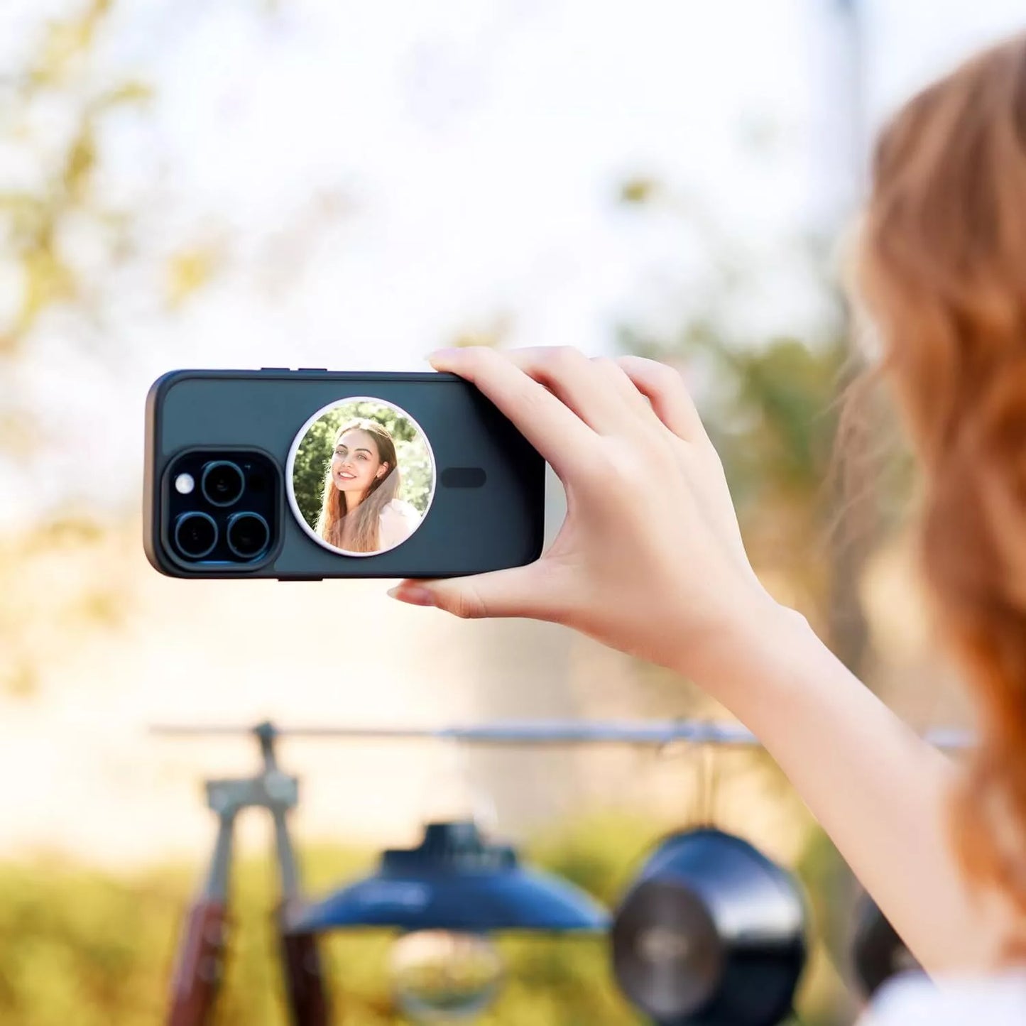 Miroir magnétique pour selfie